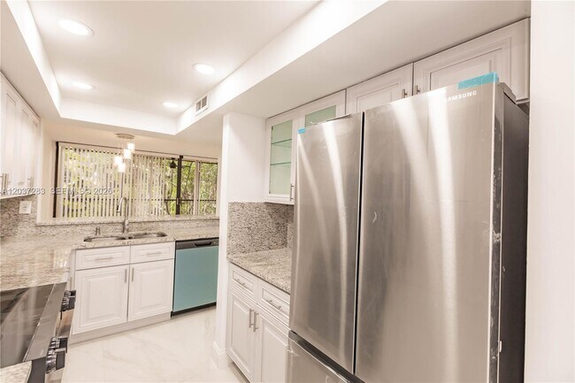 Building Photo - 2931 SW 87th Terrace