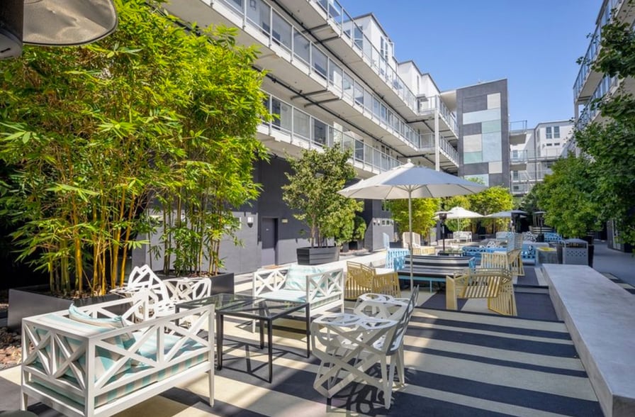 Building Photo - 4215 Glencoe Ave