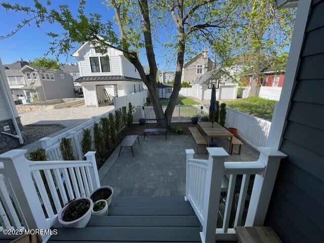 Building Photo - 210 1/2 Brinley Ave