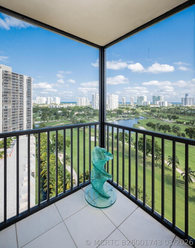 Building Photo - 20335 W Country Club Dr