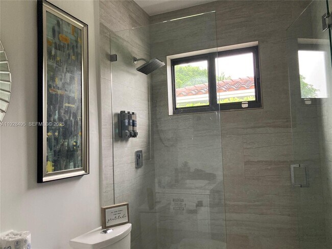 Building Photo - 7524 Mutiny Ave