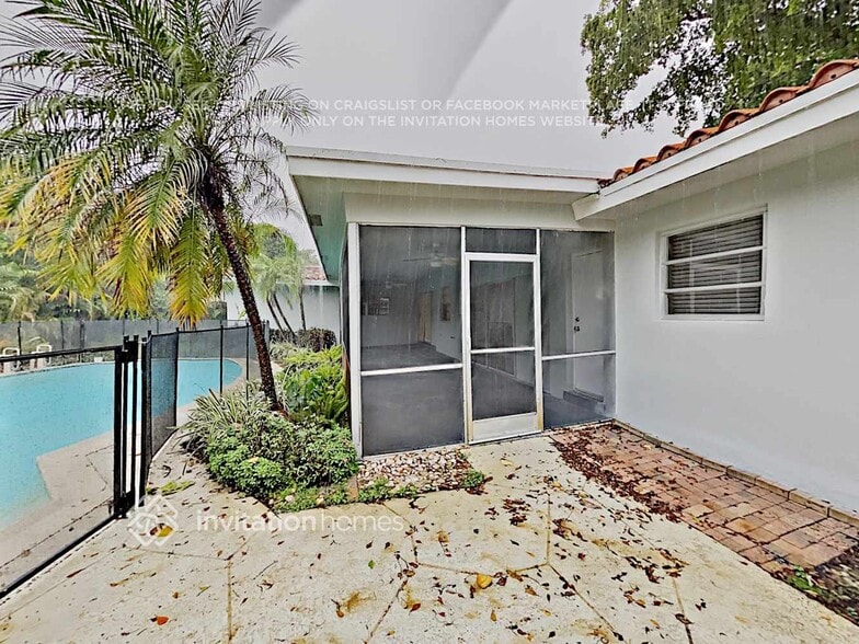 Building Photo - 1141 NW 75th Ave