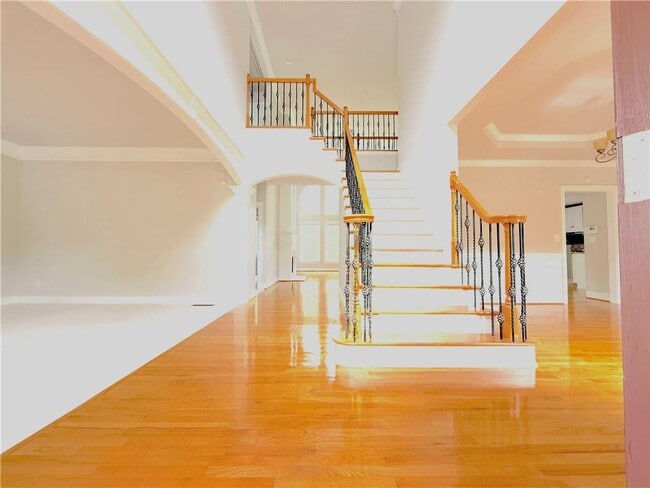 Building Photo - 3500 Millwater Crossing NE