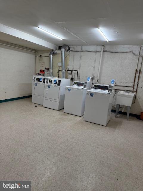 Building Photo - 4251 Americana Dr