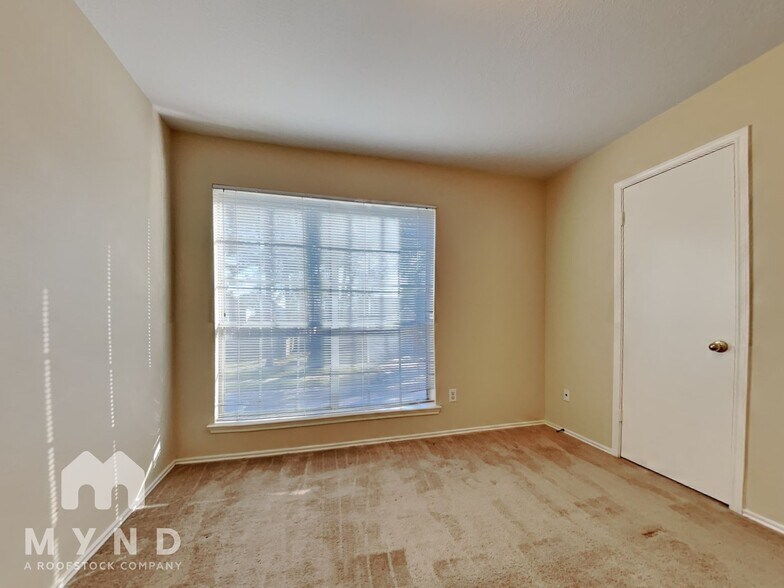 Building Photo - 2530 Chestnut Mills Rd