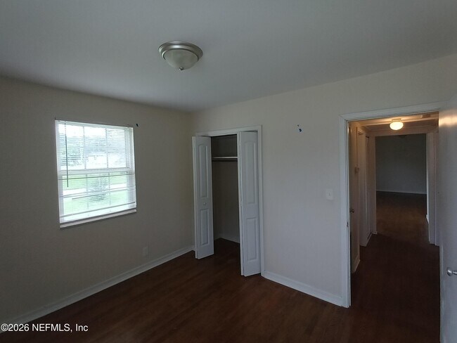 Building Photo - 4919 Avent Dr