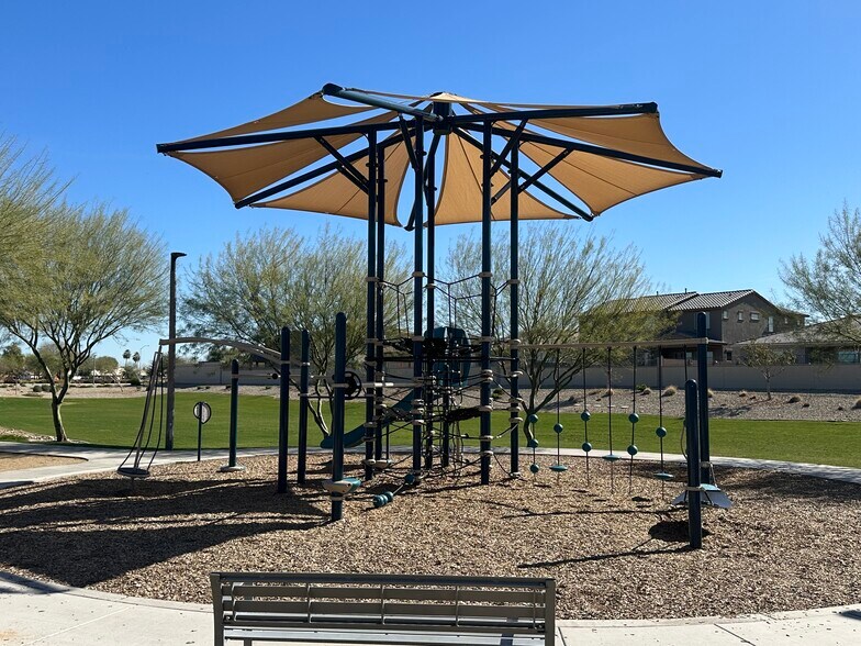 Building Photo - 8909 W Missouri Ave