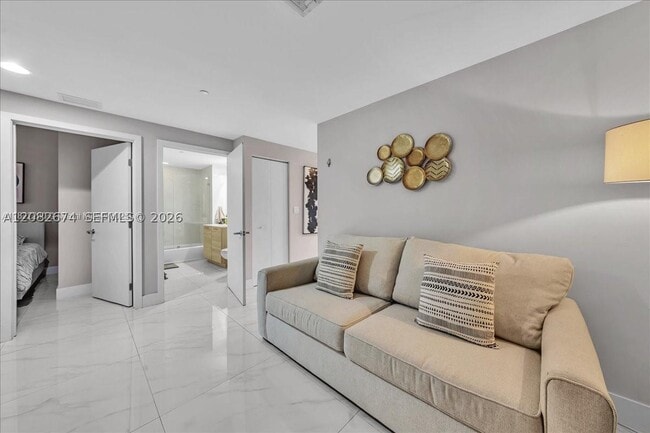 Building Photo - 16385 Biscayne Blvd