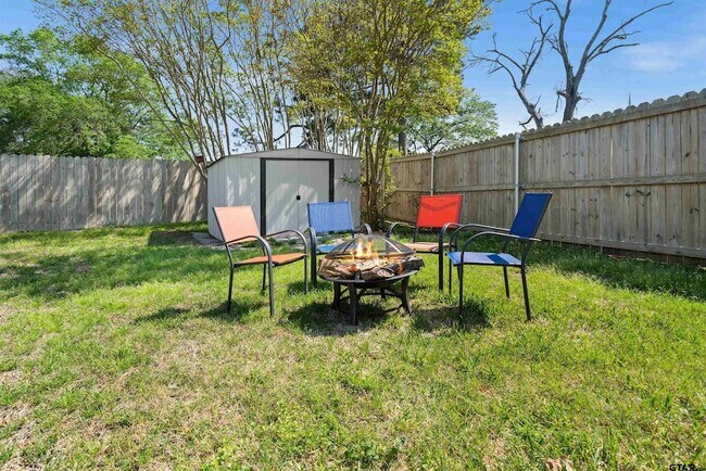 Building Photo - 10801 Harvestwood Drive