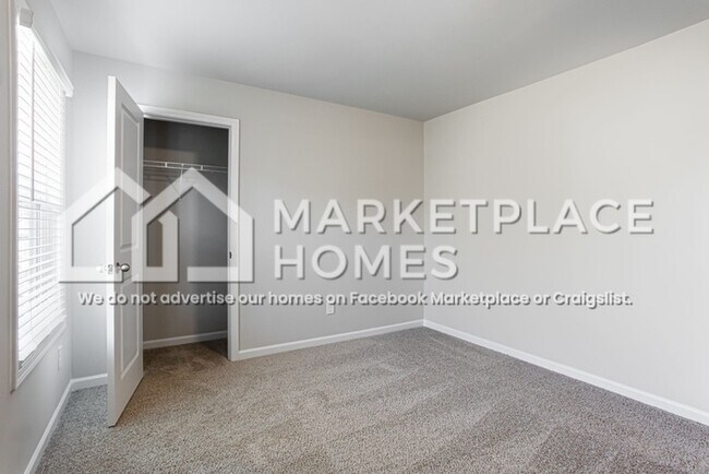 Building Photo - 227 W L Miller Dr