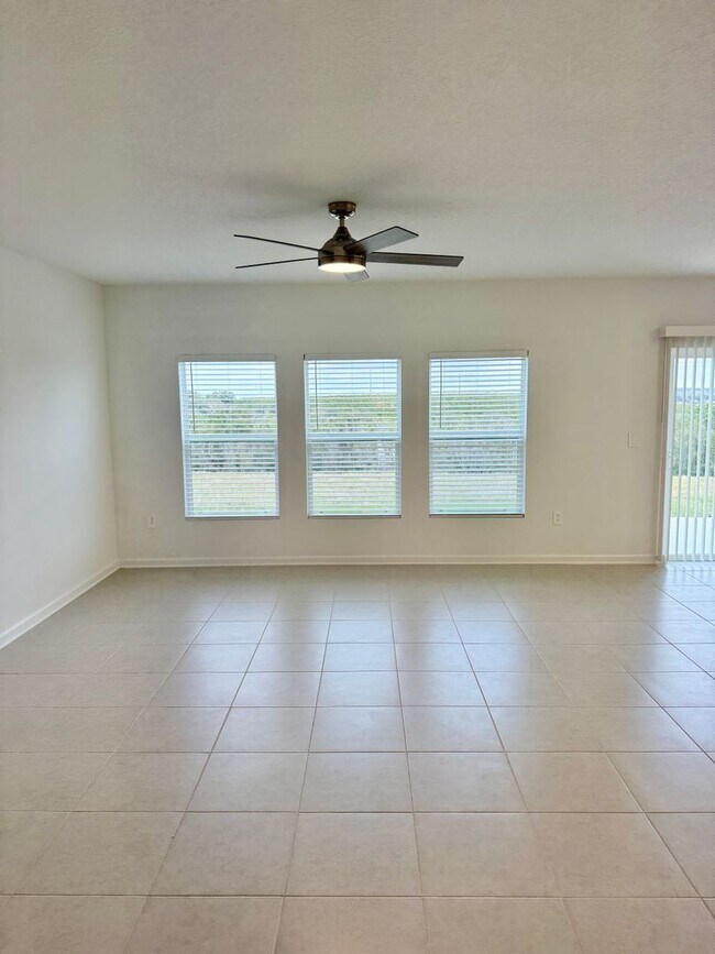 Building Photo - BRAND NEW HOME IN HIDDEN RIDEGE FOR RENT