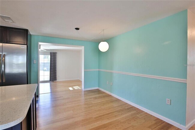 Building Photo - 7355 Cass Cir