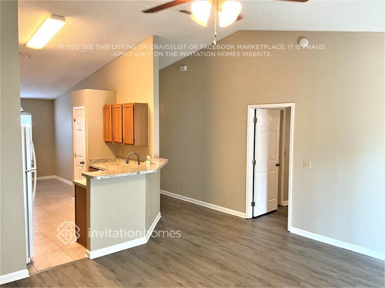 Building Photo - 1370 Pawnee St