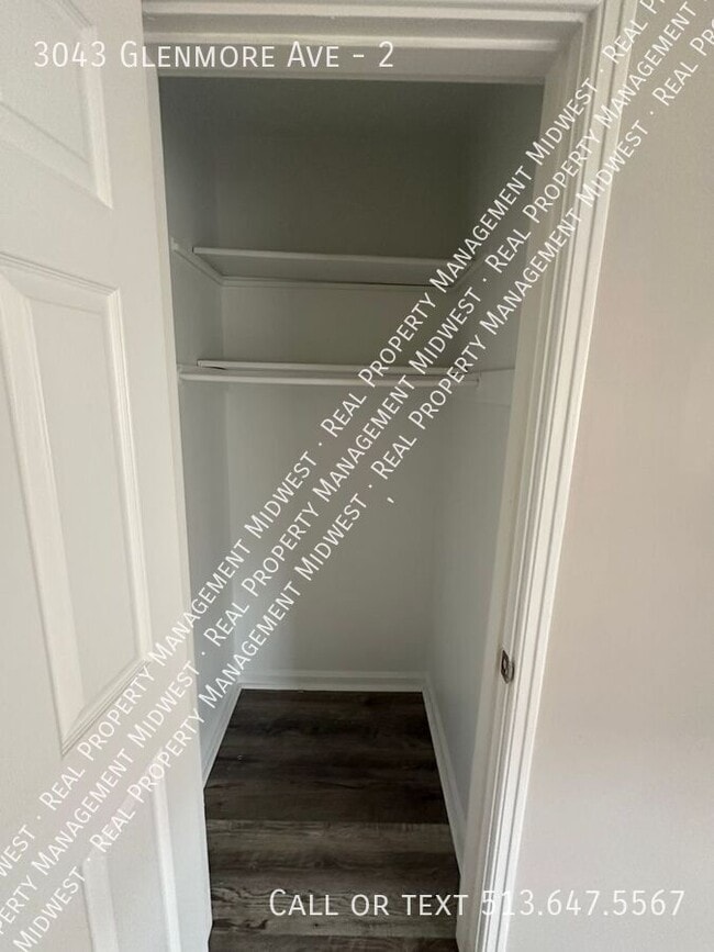 Building Photo - 3043 Glenmore Ave