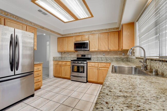 Building Photo - 8621 Sierra Cima Ln