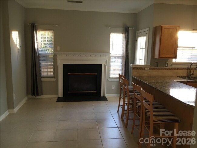 Building Photo - 17819 Delmas Dr