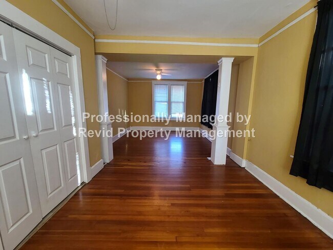 Building Photo - First Month Free on a 13-Month Lease