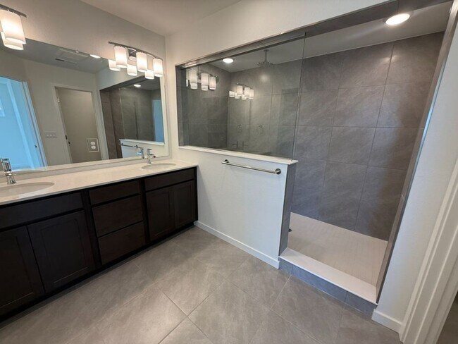 Building Photo - 6326 Laud Pt