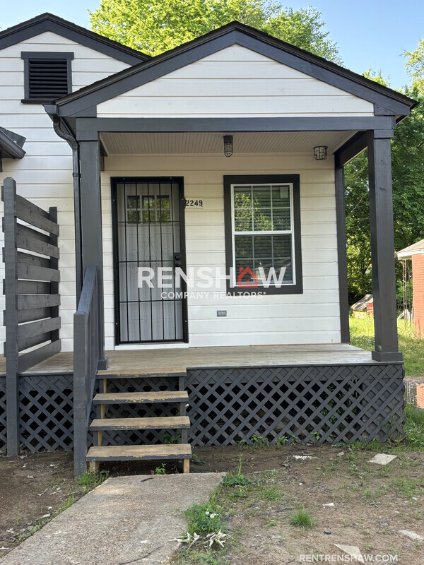 Building Photo - 2249 Brown Ave