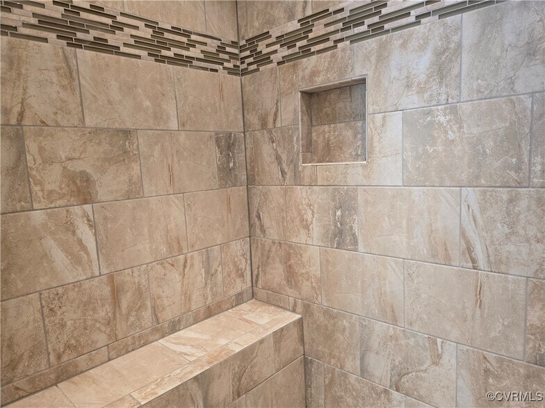 Building Photo - 7417 Pebble Lake Dr