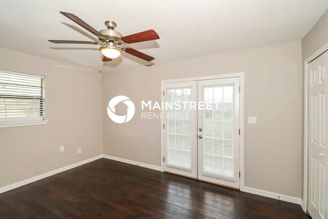 Building Photo - 3 Bedroom Pet-Friendly Home in Jacksonvill...