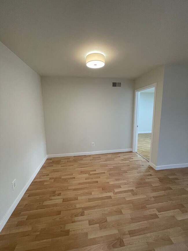 Building Photo - 6416 Friars Rd