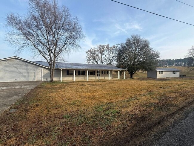 Building Photo - 585 Pleasant Hill Rd