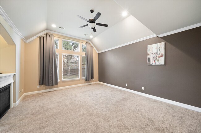 Building Photo - 10314 Radcliff Lake Dr