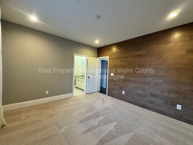 Building Photo - 1021 Keith Rd