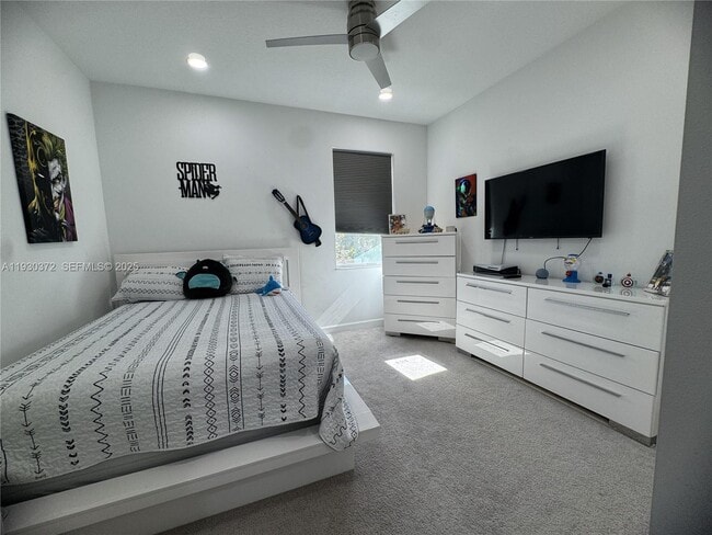 Building Photo - 4862 Navali Dr