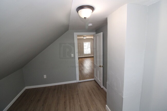 Building Photo - 31B Park Street