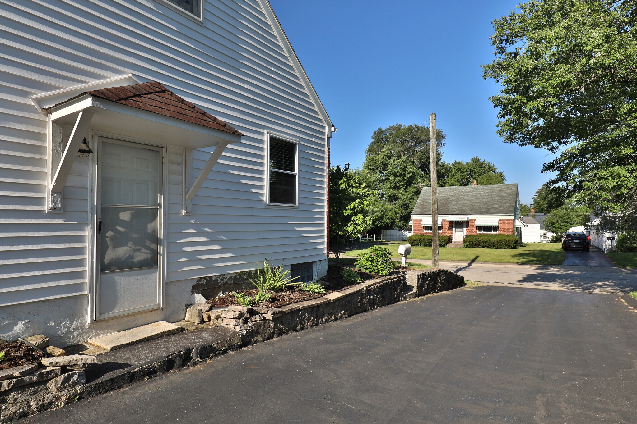 Building Photo - 5586 Emerson Ave