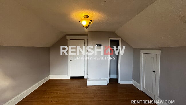 Building Photo - 1817 Edward Ave