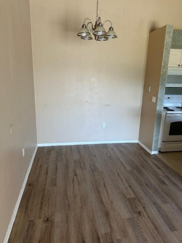 Building Photo - 1218 Bermuda Lakes Ln