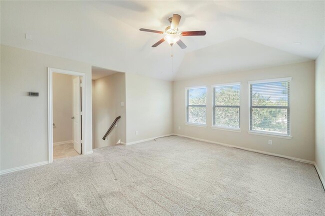 Building Photo - 16602 Highland Country Dr