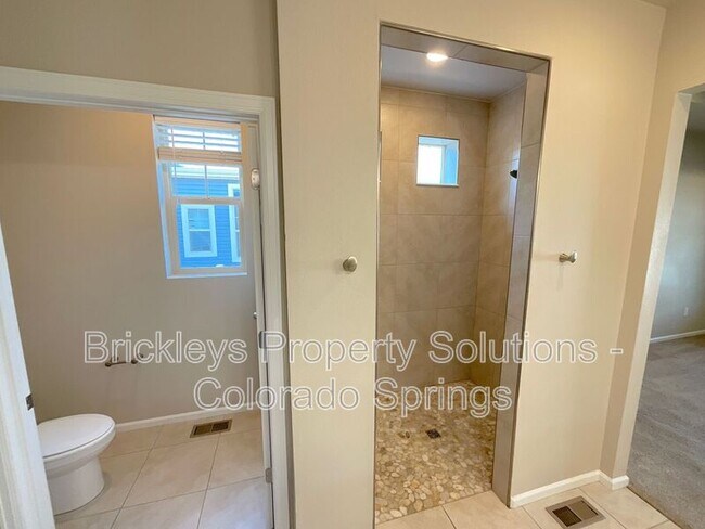 Building Photo - 6706 Golden Briar Ln