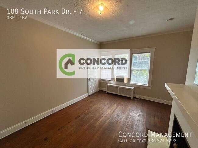 Building Photo - 108 S Park Dr