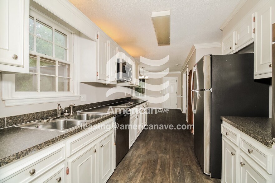 Building Photo - 512 Smith's Market Rd