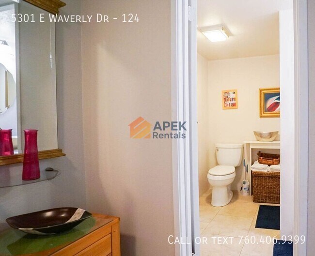 Building Photo - 5301 E Waverly Dr