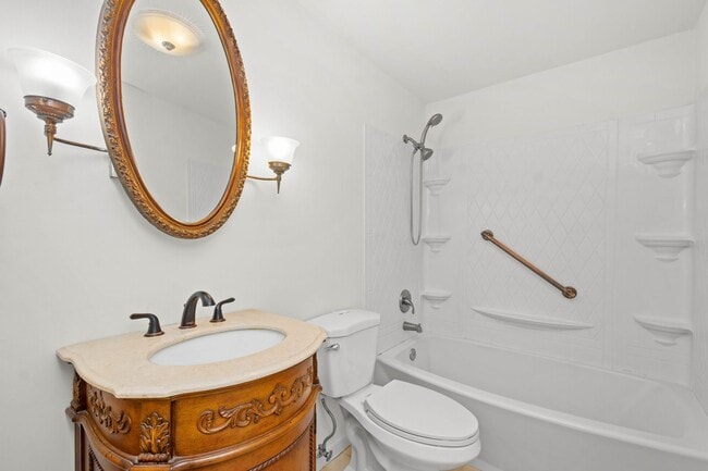 Building Photo - AVAILABLE OCT 1ST!! BEAUTIFUL 4 BEDROOM IN...