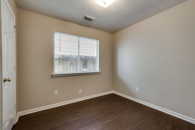 Building Photo - 8342 Fuqua Gardens Dr