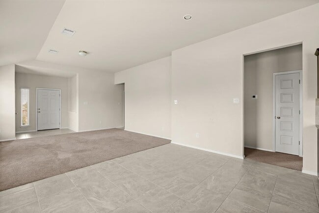 Building Photo - 5601 Respinto Dr