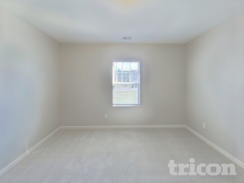 Building Photo - 31 Mccall Wy