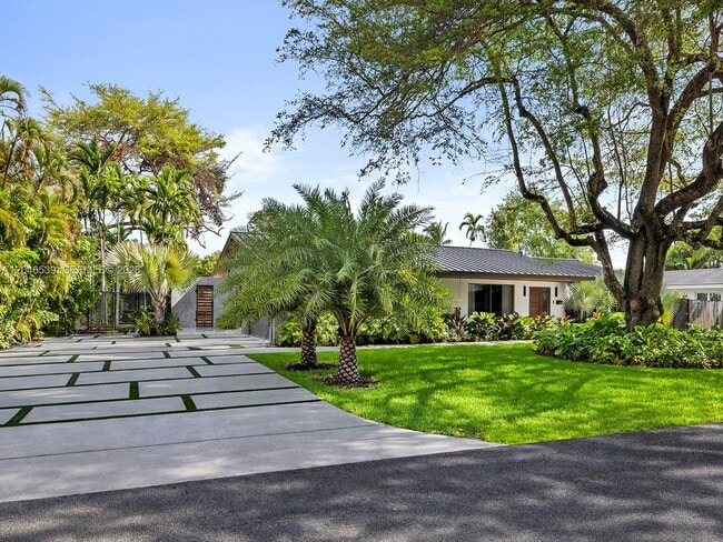 Building Photo - 7945 SW 141st Terrace