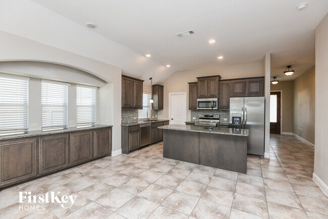Building Photo - 312 Waverly Dr