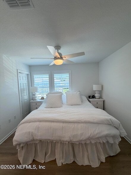 Building Photo - 8326 Zenith Cir