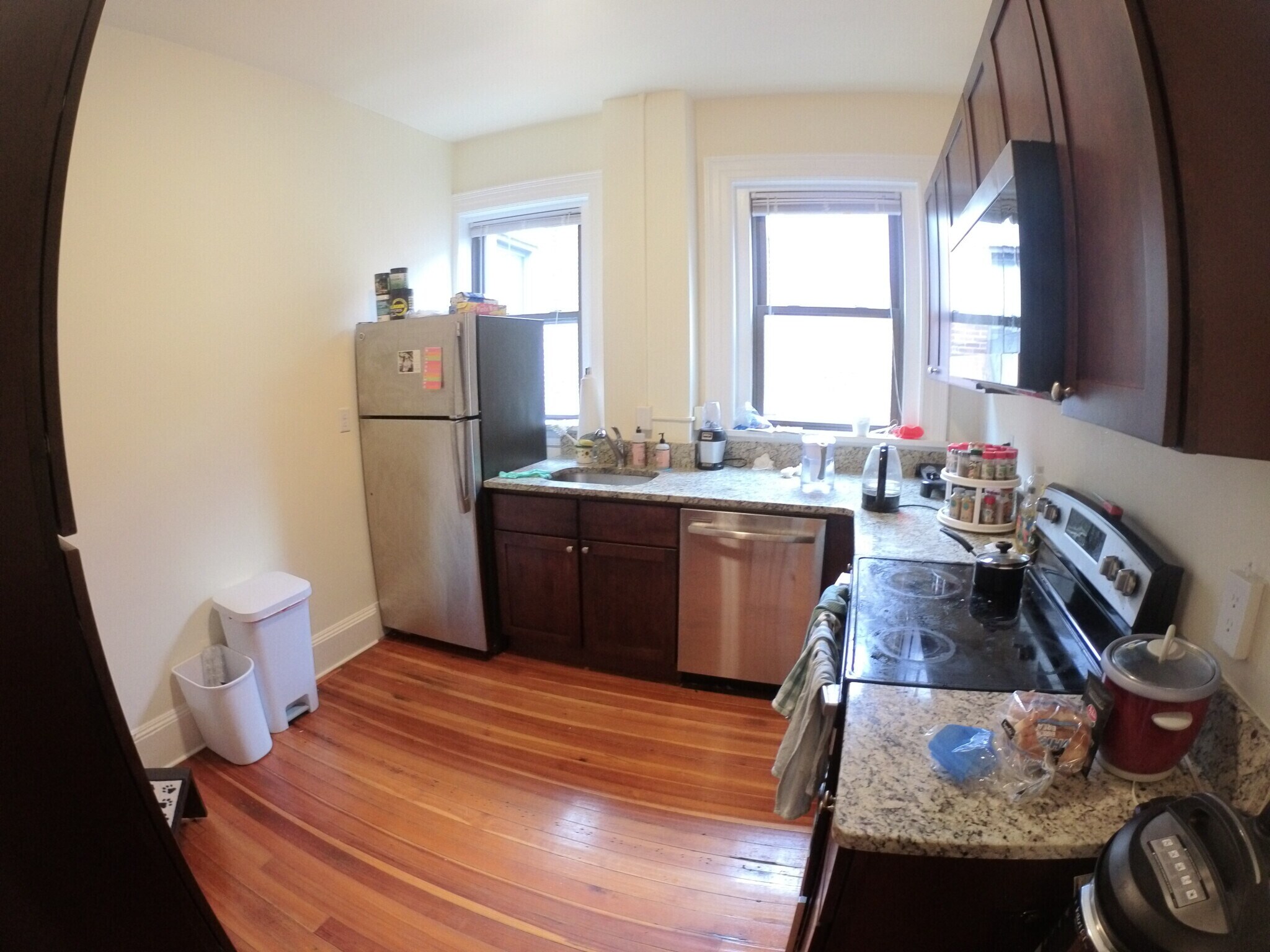 Building Photo - 1463 Beacon St