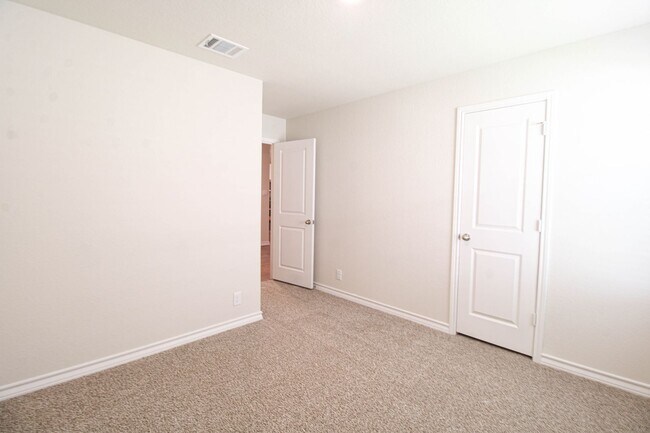 Building Photo - 21143 Gravel St