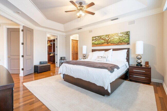 Building Photo - 961 Banyan Dr