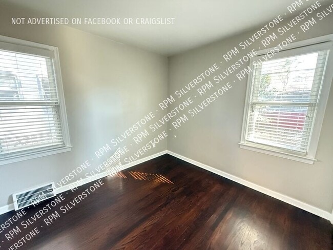 Building Photo - 2664 Tyler-